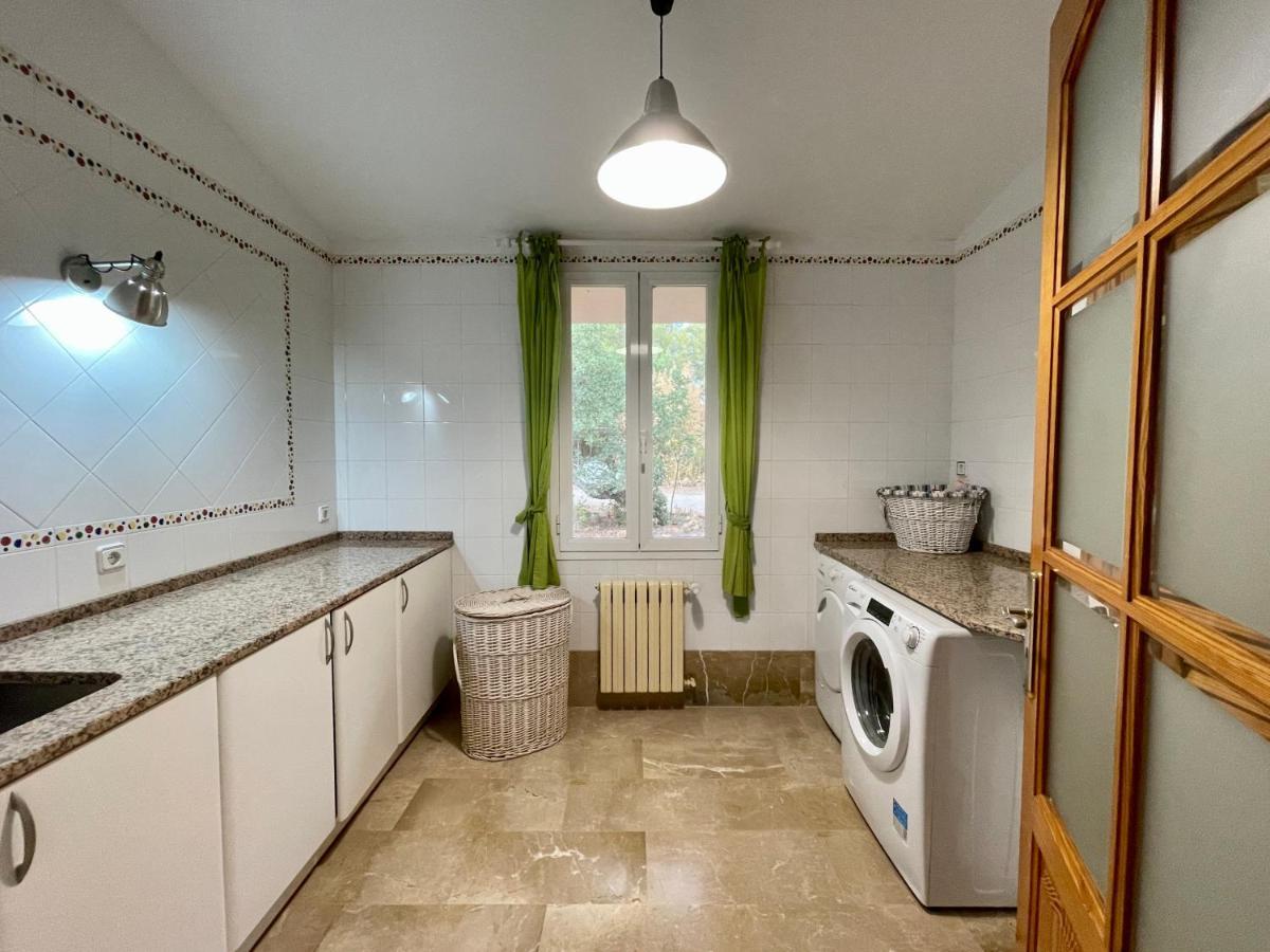 Confortable Chalet Con Piscina Буньйола Екстер'єр фото