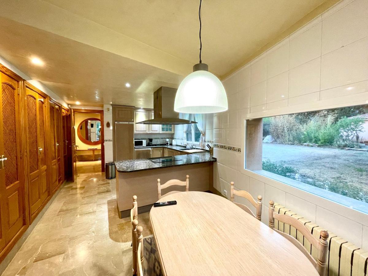 Confortable Chalet Con Piscina Буньйола Екстер'єр фото